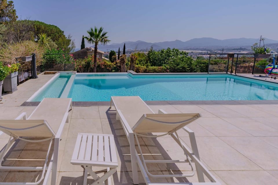 Luxury Villa Cannes Pool Sea View 10 People Villa in Cannes