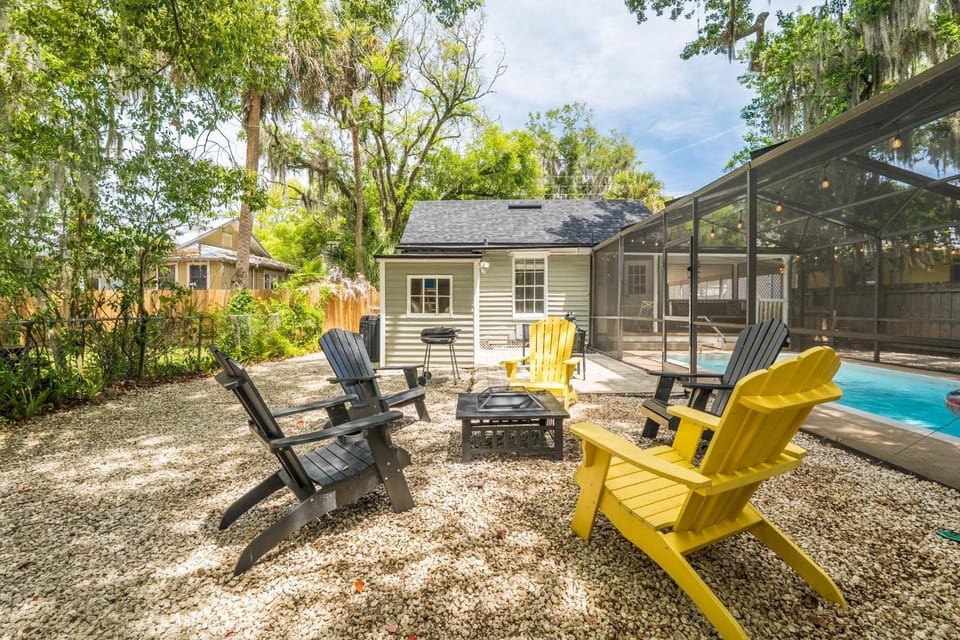 Oak Canopy Escape - St Augustine Heated Pool House in Saint Augustine