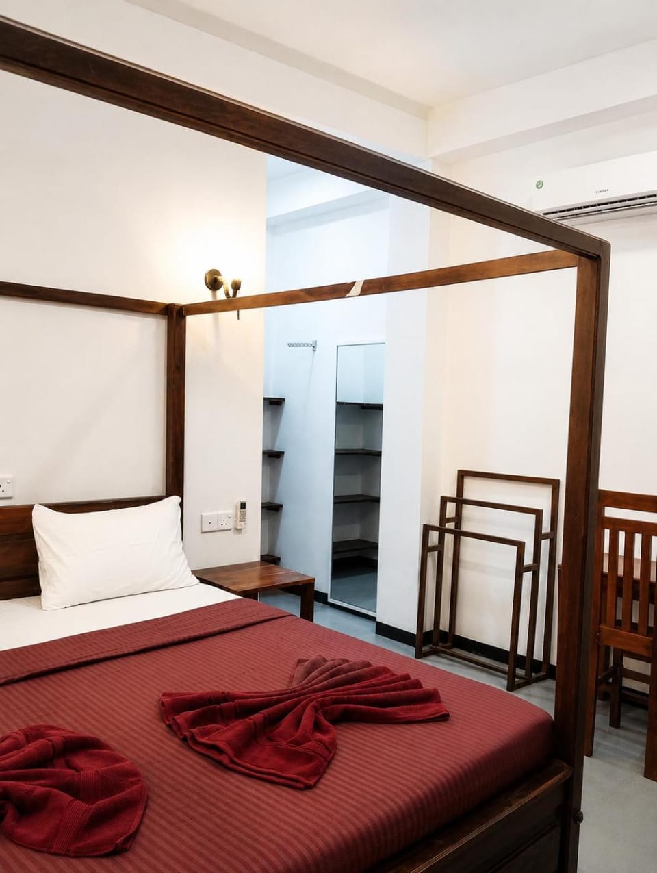 Marine Bay Hotel in Sri Lanka