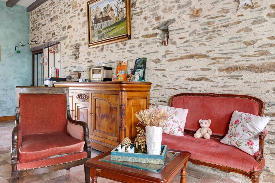 Le Relais Des Hirondelles Bed and Breakfast in Pays de la Loire