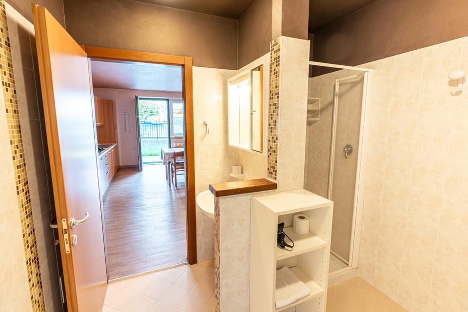 Pinzolo Dolomiti Apartment & Free Park Apartment in Pinzolo