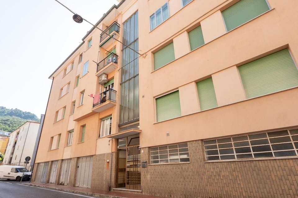 Casa Ila near the sea Apartment in Finale Ligure