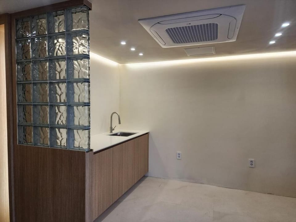 #102 Free Luggage Busan Stn 5min Check Inn Busan Apartment in Busan