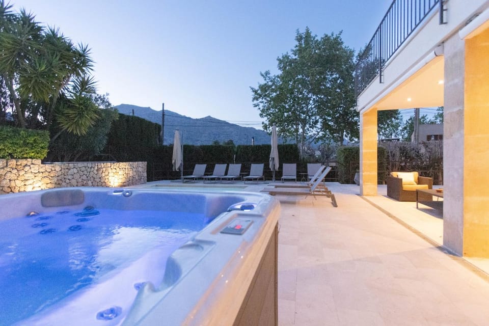 Hot Tub