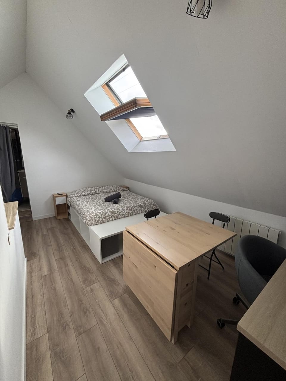 Charming independent studio Bruz parking Apartment in Bruz