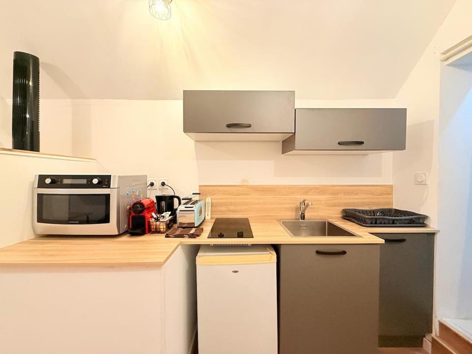 Charming independent studio Bruz parking Apartment in Bruz