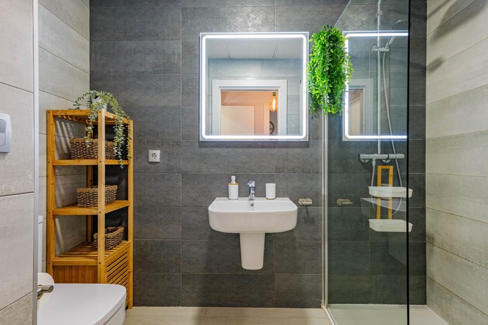 Shower, Bathroom