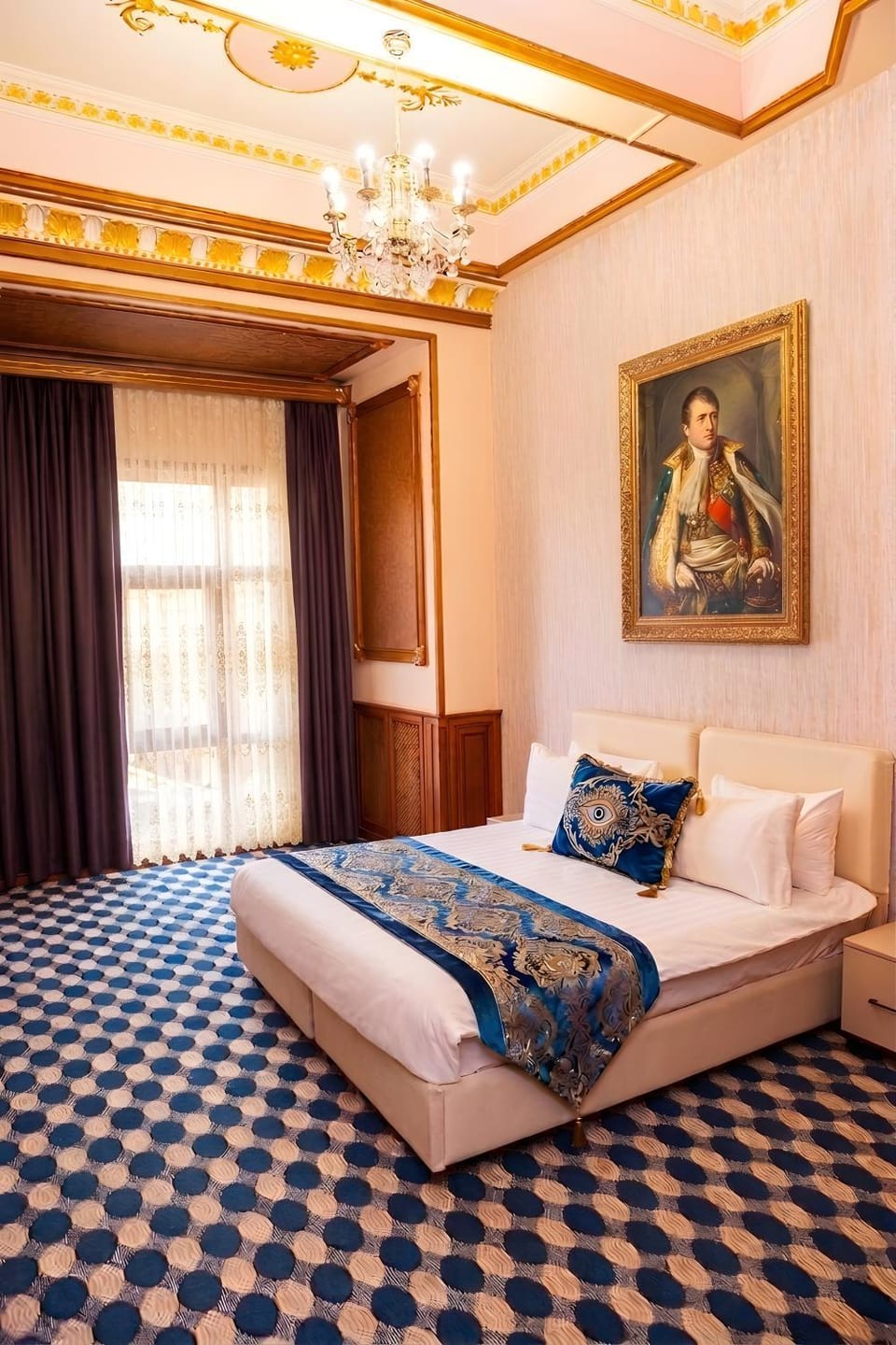 Bed, Photo of the whole room