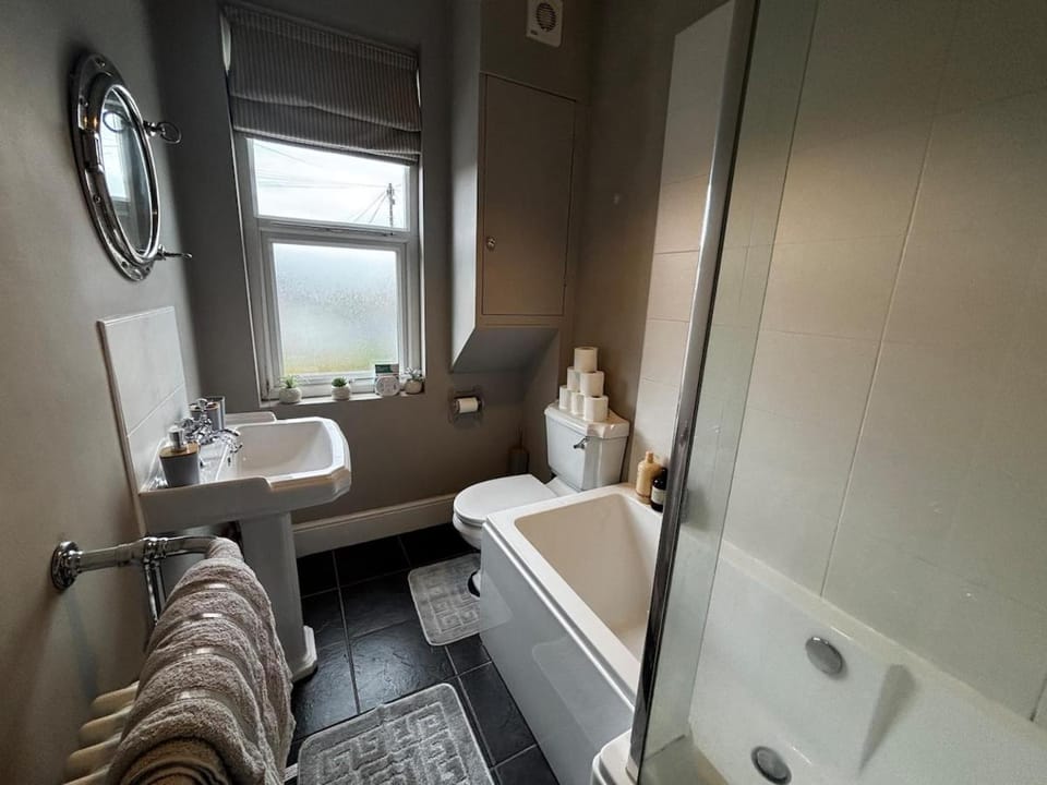 Elegant 3 Bed Townhouse in Otley - Sleeps 6 House in Borough of Harrogate