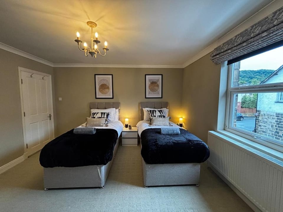 Elegant 3 Bed Townhouse in Otley - Sleeps 6 House in Borough of Harrogate