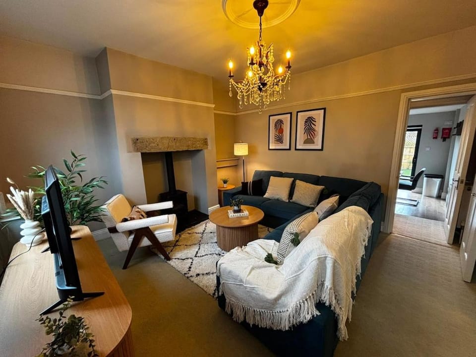 TV and multimedia, Living room, Photo of the whole room, Seating area