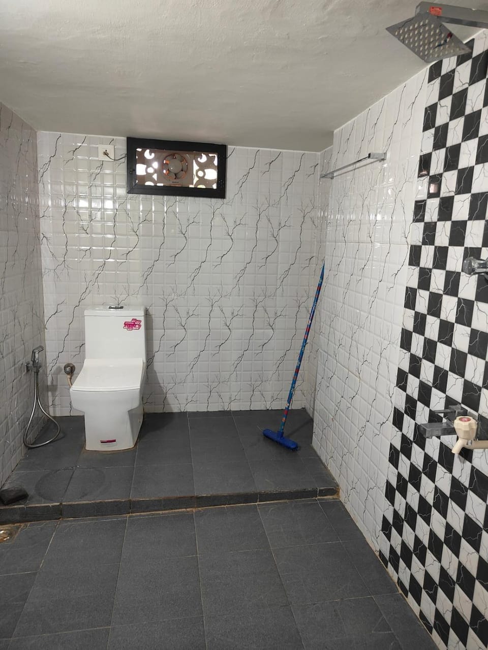 Sreehari 3-BHK Homestay 1 KM from Swaraj Round House in Kerala
