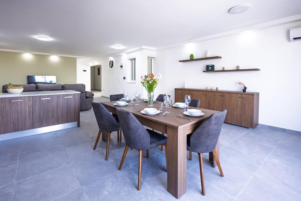 Other, Dining area