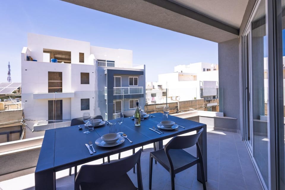 Property building, Balcony/Terrace, Other