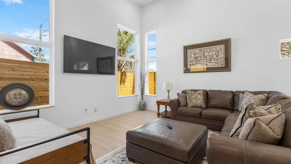 The Hidden Gem of Old City - Team Joseph Ellen House in Saint Augustine
