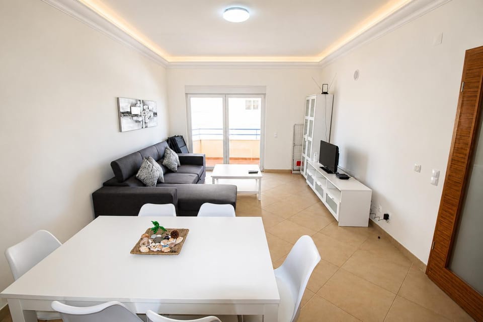 T2 Praia da Rocha Beira Mar Apartment in Portimao