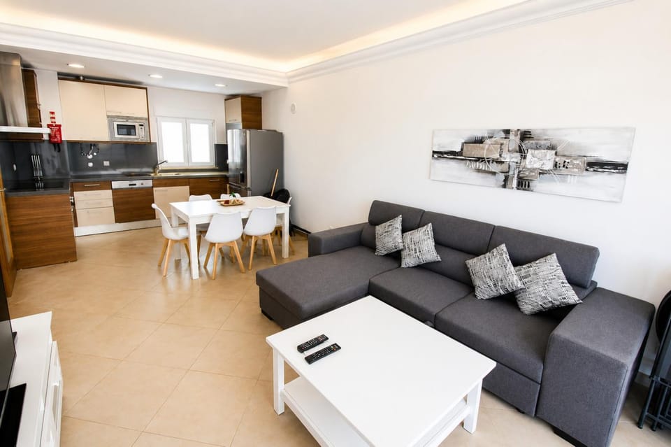 T2 Praia da Rocha Beira Mar Apartment in Portimao