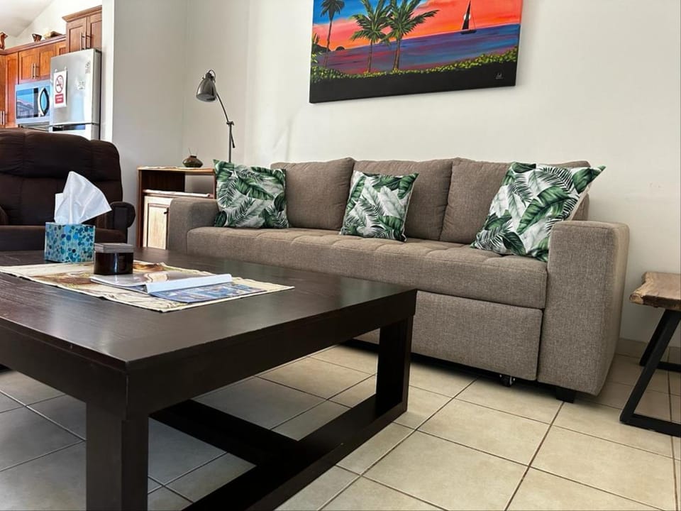 Green Life in Costa Rica Apartment in Coco