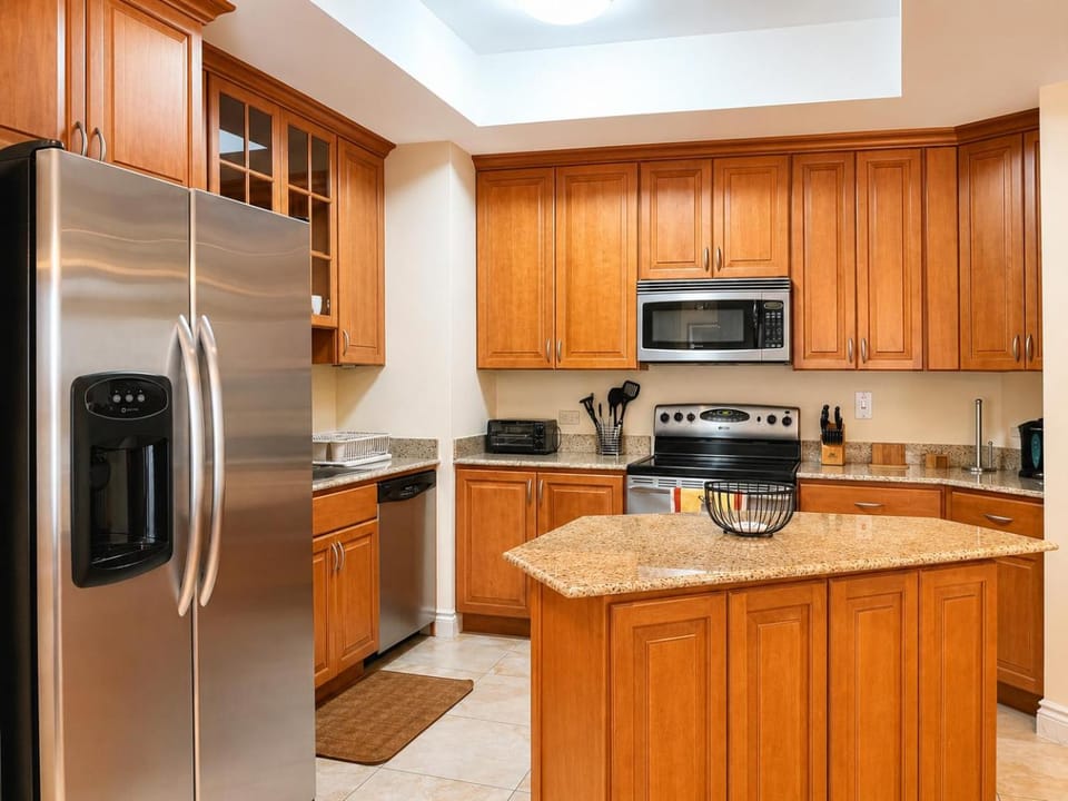 Kitchen or kitchenette, kitchen