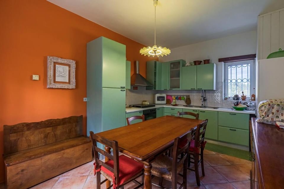 Casa Dora - Zero Neighbors, Stellar Starlink Wi-Fi House in Piedmont