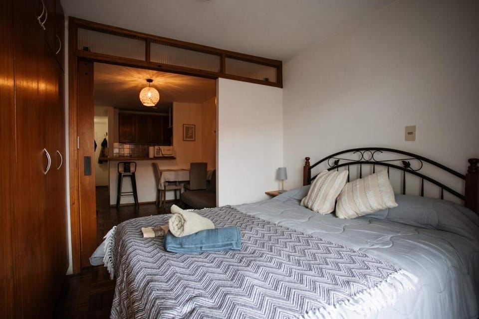 Cálido estudio en excelente ubiación Apartment in Montevideo Department, Uruguay