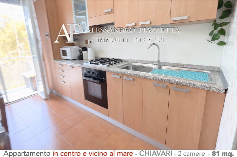 Kitchen or kitchenette, kitchen