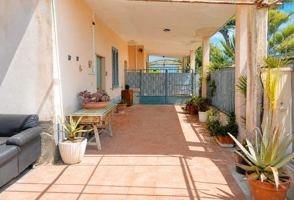 Patio, Day, Garden, View (from property/room), Balcony/Terrace, Garden view