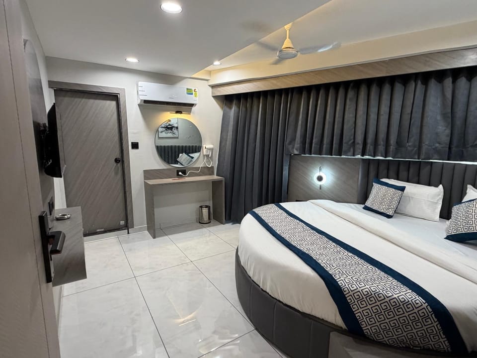 Hotel Prime Divine Hotel in Ahmedabad