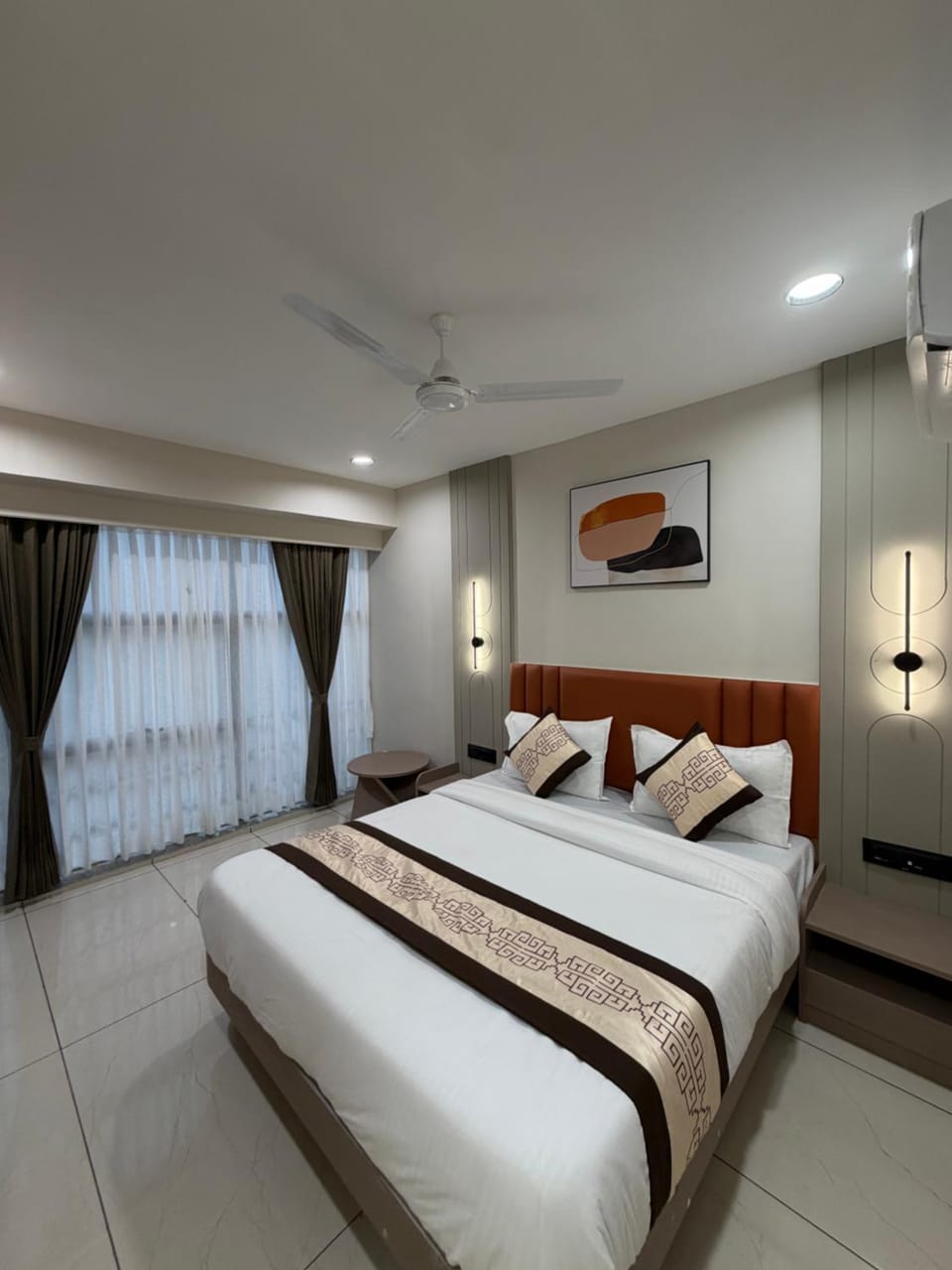 Hotel Prime Divine Hotel in Ahmedabad