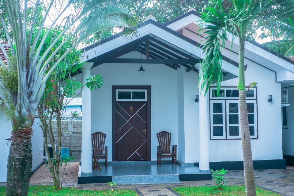 Breeze 12 Villa Apartment in Negombo