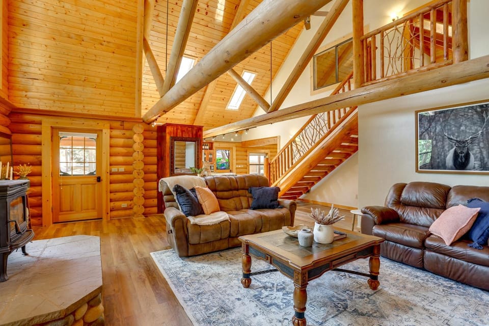 Forest, Fairways, Lake Almanor Days! Lake Love House in Lake Almanor