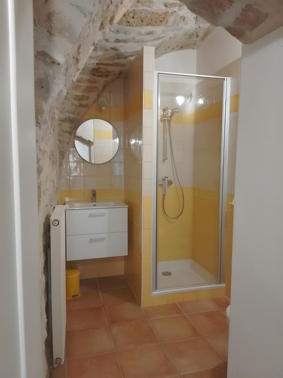 Bathroom, Living room