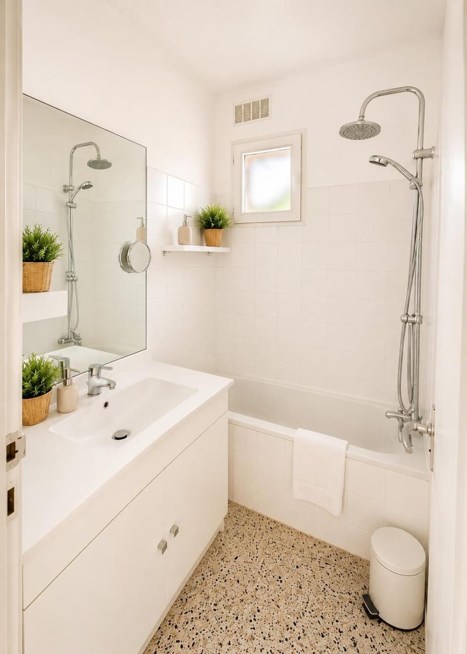 Votre cocon provencal pres d Avignon Apartment in Rochefort-du-Gard