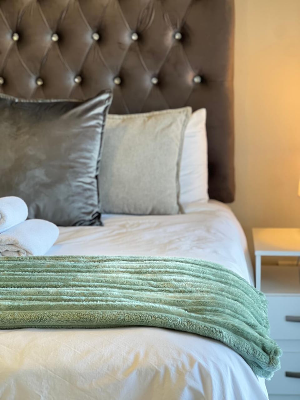 Luxury Apartment with Beautiful River Views Apartment in Sandton