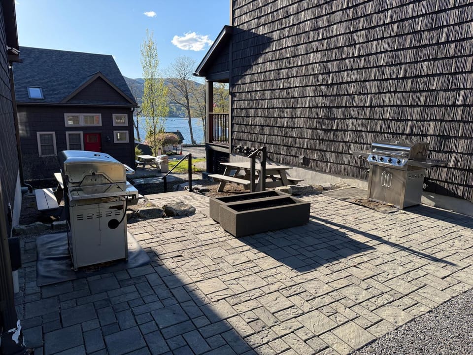 Deluxe Lodge Lakefront On Lake George #3 House in Queensbury