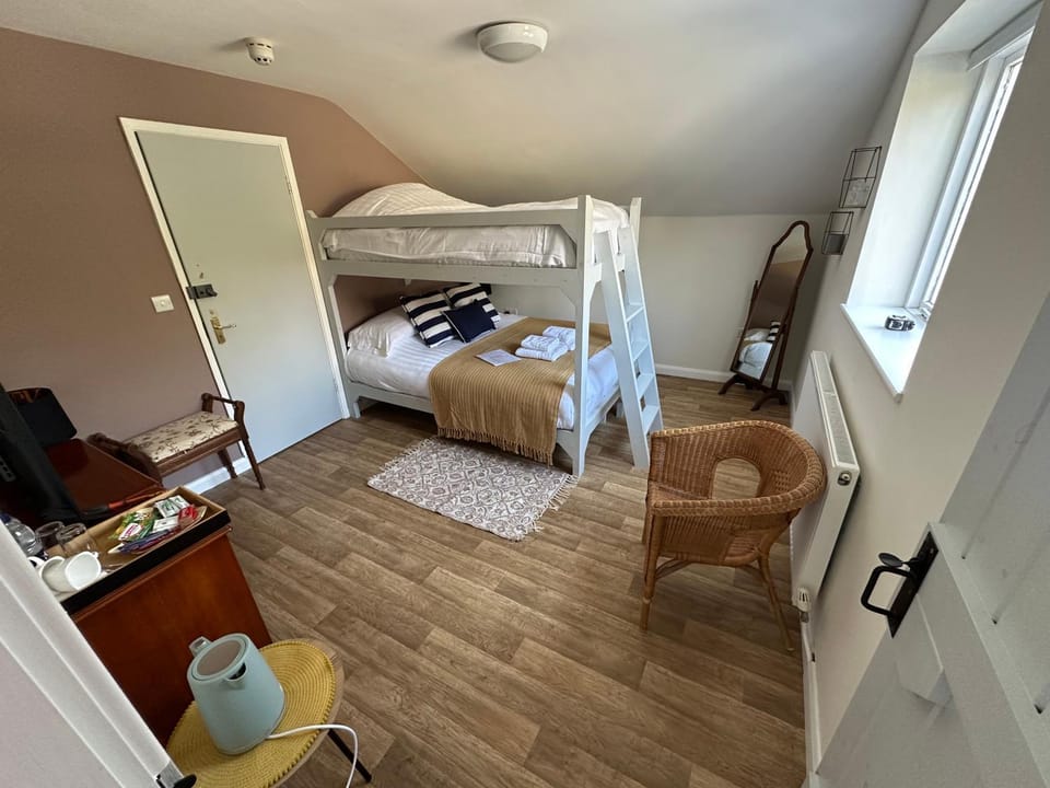 Tafarn Penllan White Horse Hotel in Bro Garmon