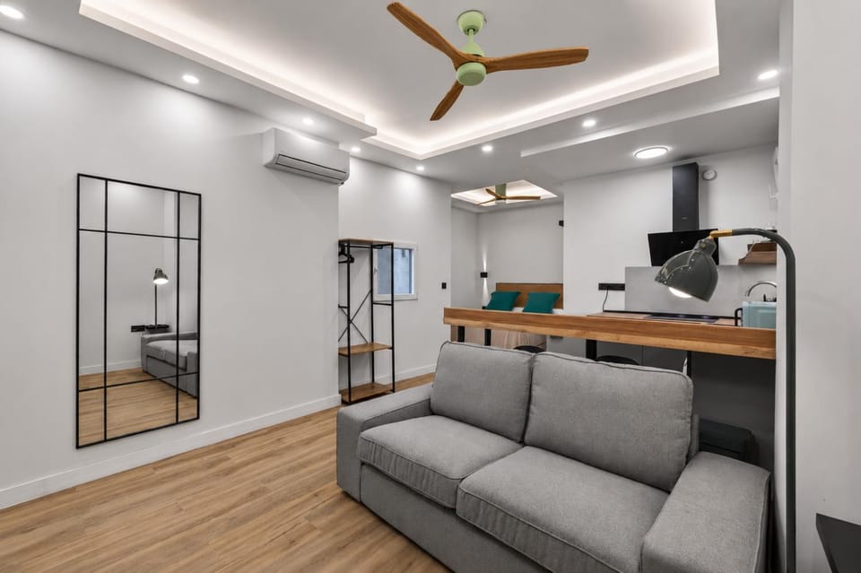 Lounge or bar