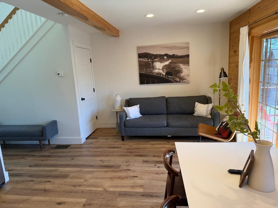 Deluxe Lodge Lakefront On Lake George #4 House in Queensbury