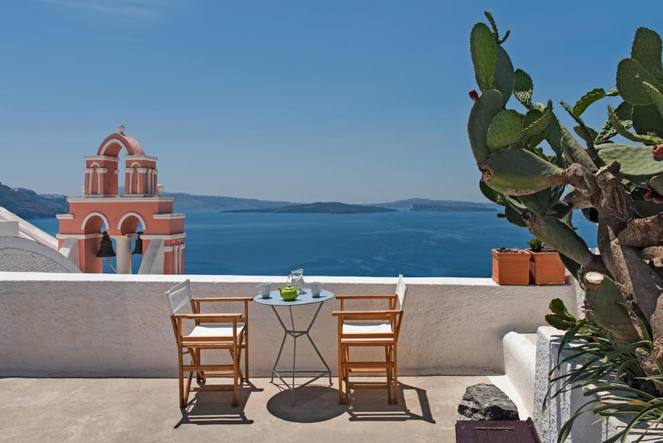 Patio, Nearby landmark, Day, Natural landscape, View (from property/room), Balcony/Terrace, Seating area, Dining area, Sea view