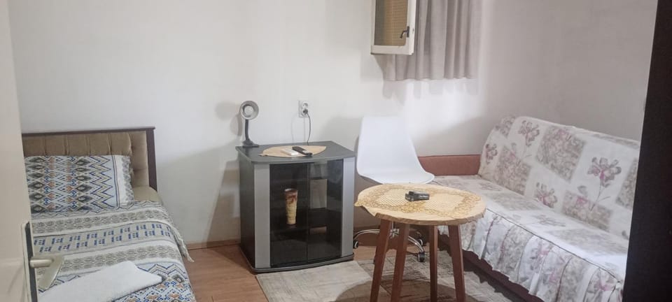 Apartman Laura 3 Apartment in Kotor Municipality