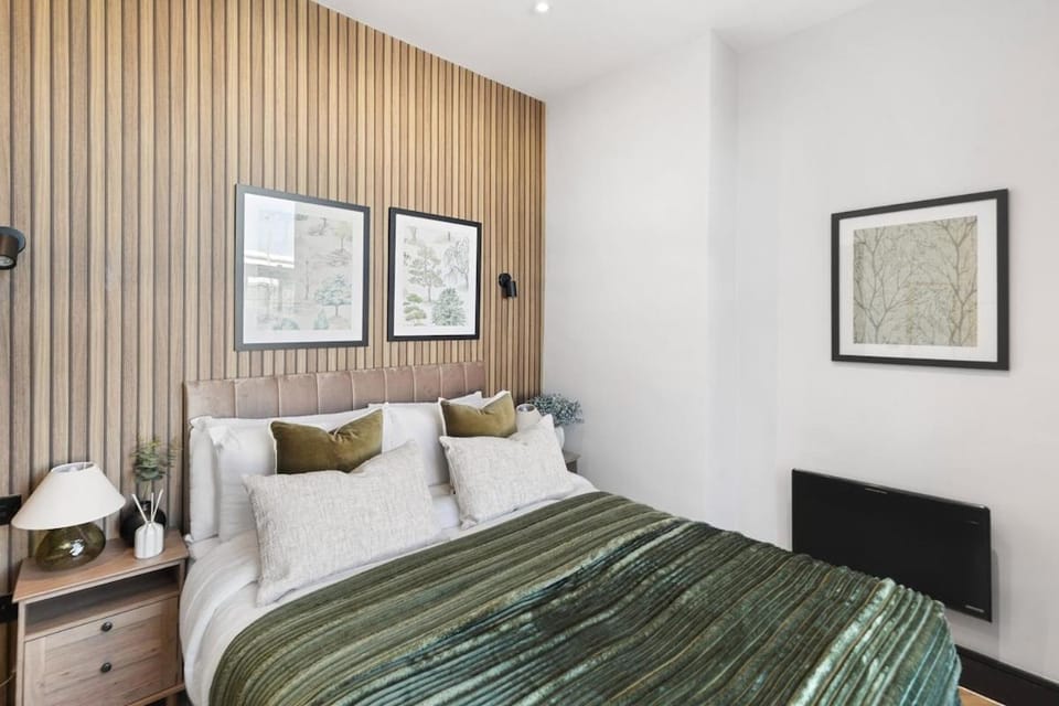 Cosy 2Bedr Gem Brighton Next Hove Station & Beach Apartment in Hove