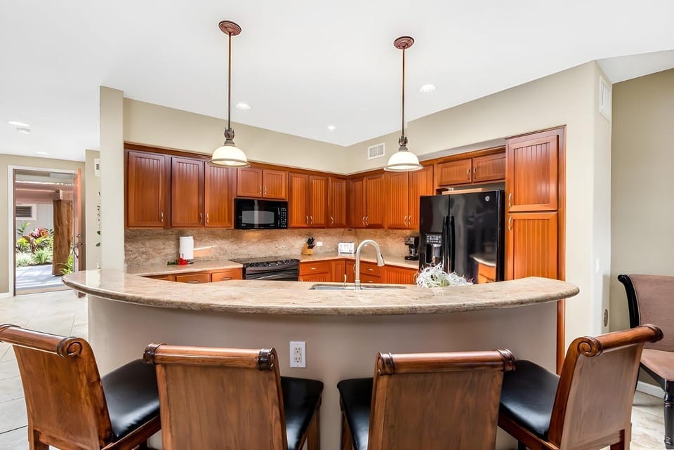 Sunny 5BR for 14 at Waikoloa in 2 Villas! House in Puako