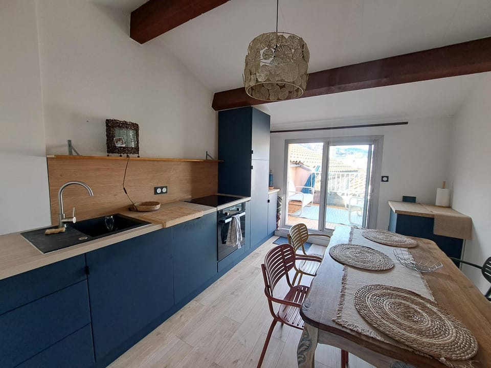 Appartement terrasse bord d'Ardèche Apartment in Provence