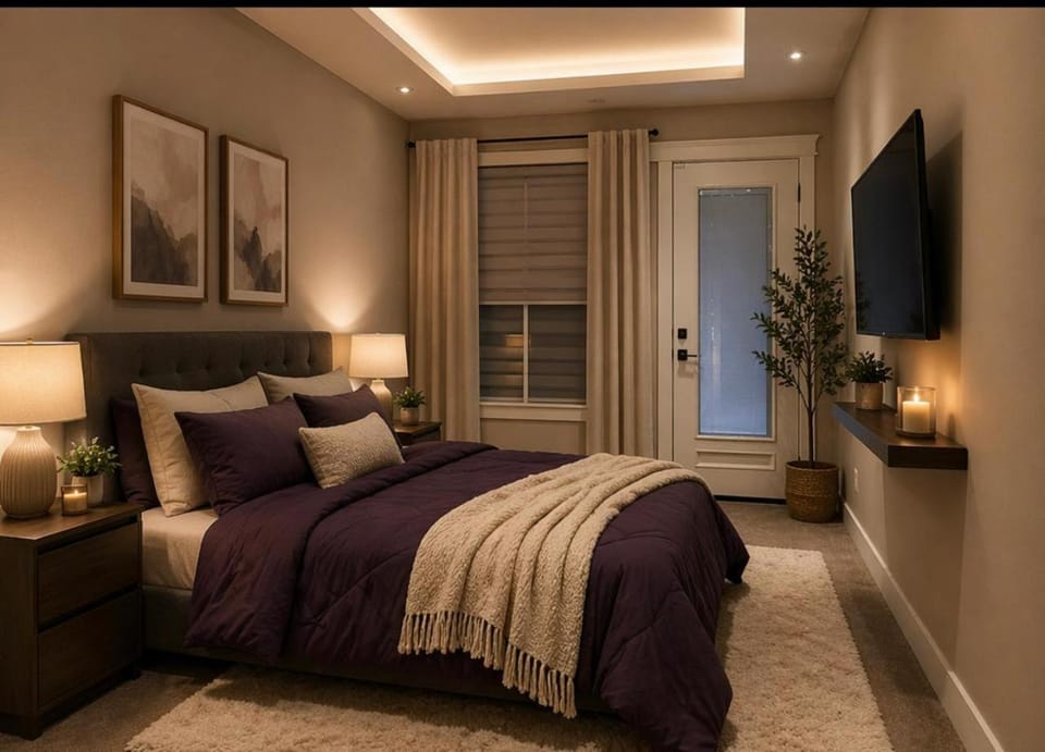 Bed, TV and multimedia, Photo of the whole room, Bedroom, Internal: Not applicable to any particular room