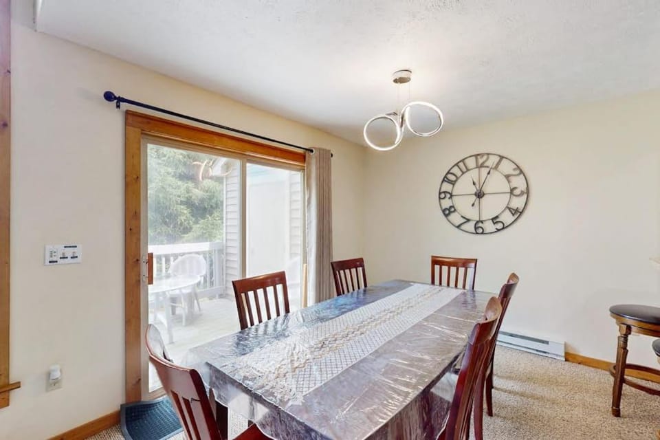 Pocono Perch House in Pocono Mountains