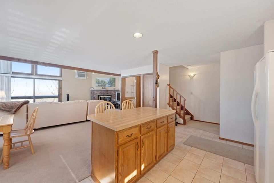 Camelback 302 House in Pocono Mountains