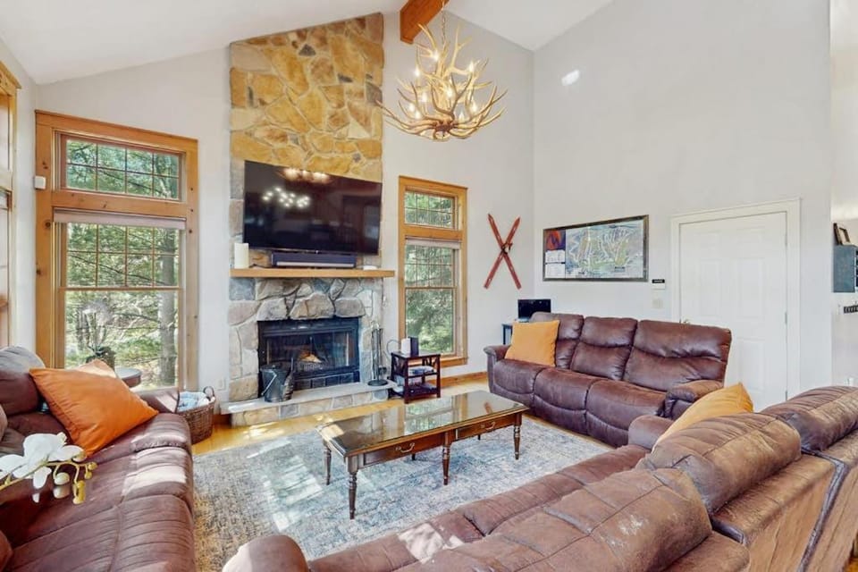 Vista at Camelback Mountain House in Pocono Mountains
