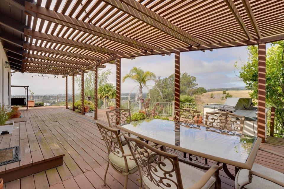 Ocean View + Private Garden: Santa Cruz Home House in San Francisco Bay Area