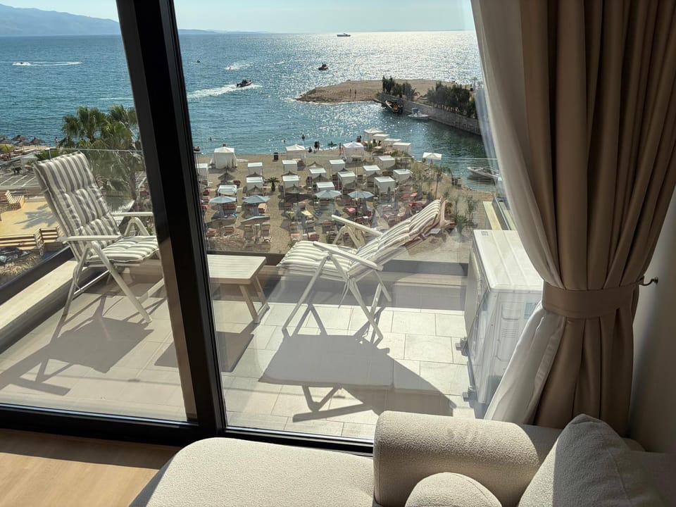 Patio, Day, Natural landscape, View (from property/room), Balcony/Terrace, Living room, Seating area, Dining area, Lake view, Mountain view, Sea view