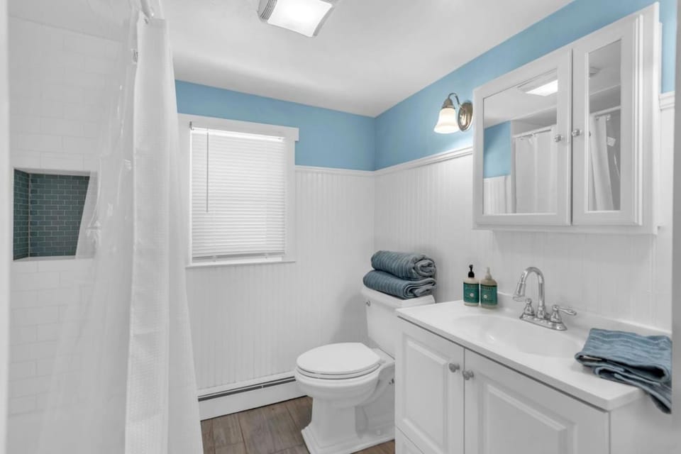 4BR Beach Block Home. Washer-Dryer and Free Parking House in Seaside Heights